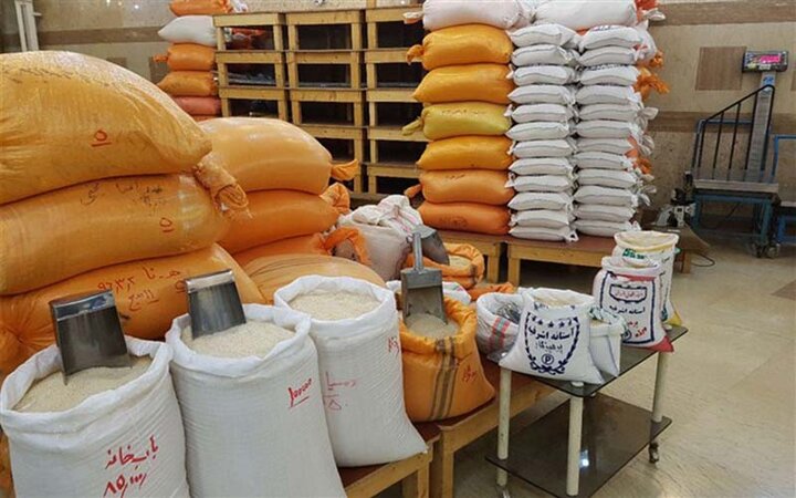 ۱۰۰ هزار تن برنج وارداتی در انتظار تخصیص ارز ۱۰۰ هزار تن برنج وارداتی در انتظار تخصیص ارز